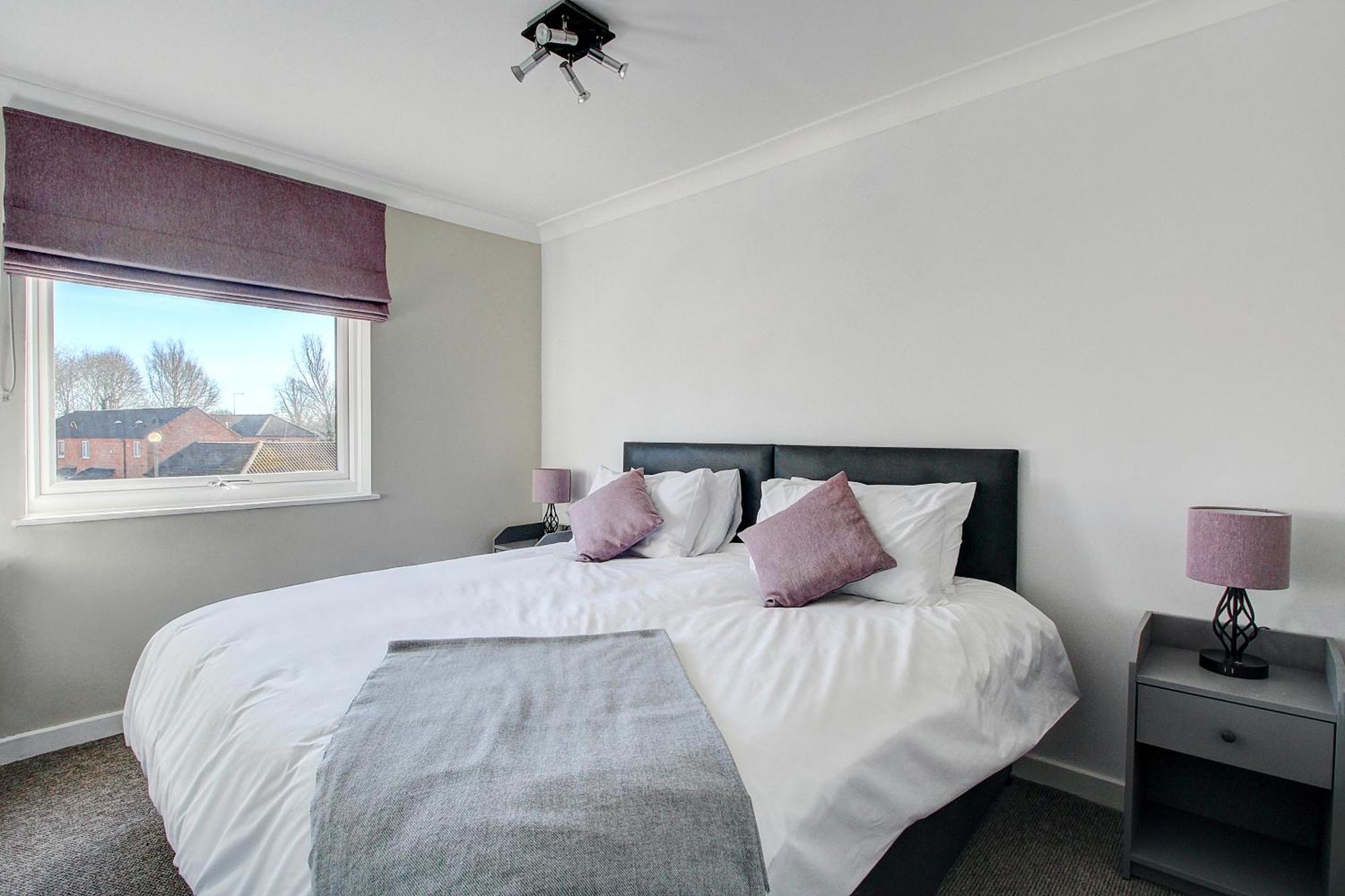 2 Minutes From Mk Central By Car- 2 Bed Apartment - 2 Free Parking Spaces- Hosted By Stayinmk Milton Keynes Luaran gambar
